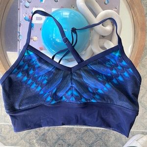 Alo sports bra